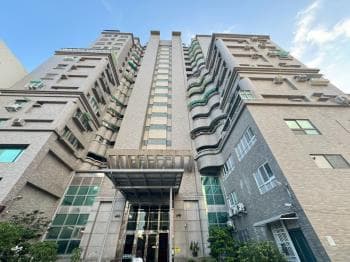 新都會假期高樓三房 - 新都會假期 物件封面