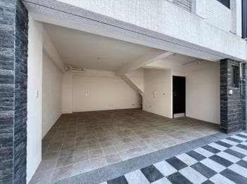 客運園區全新大面寬透天 -  物件封面